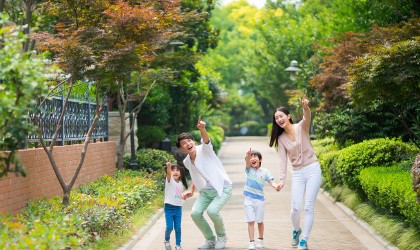 重组家庭孩子犯错 家长应多维护其自尊